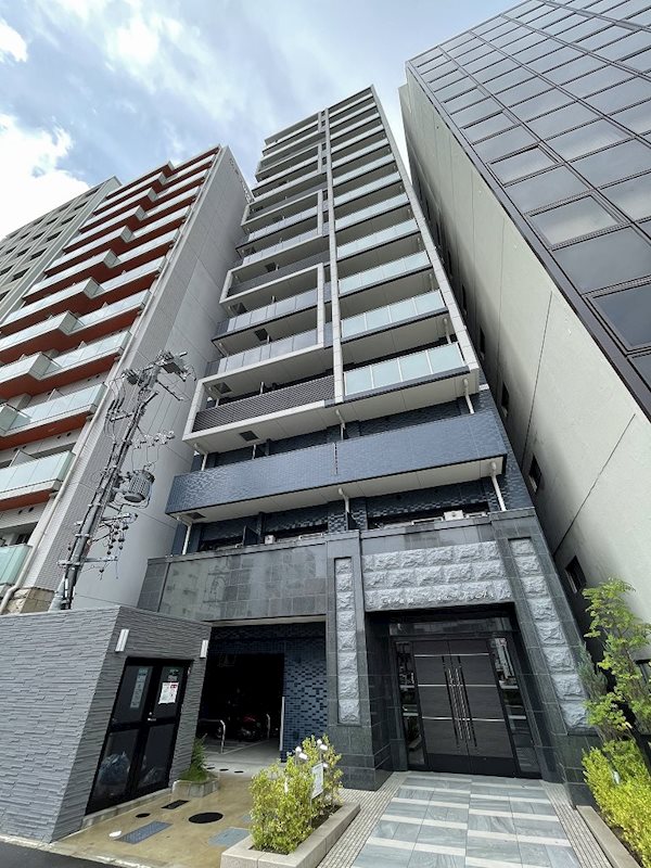 名古屋市東区葵のマンションの建物外観