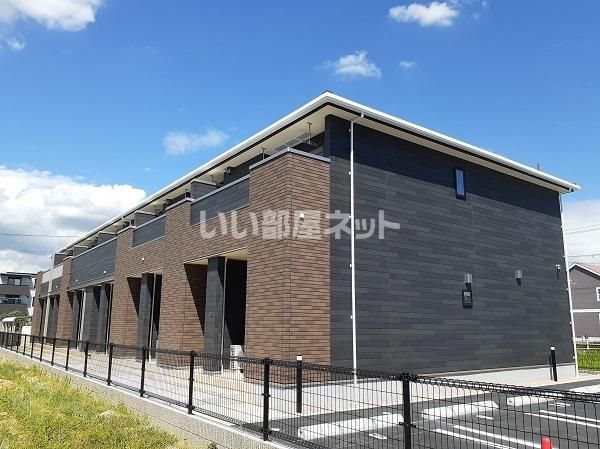 尾道市高須町のアパートの建物外観