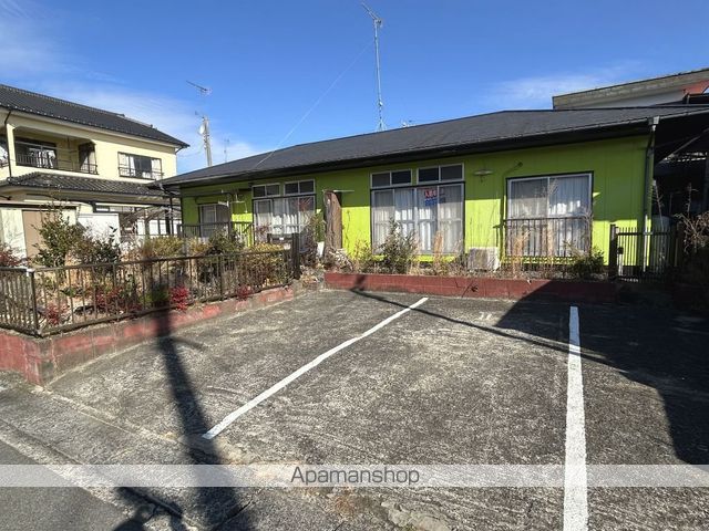 根小屋二戸建の外観写真
