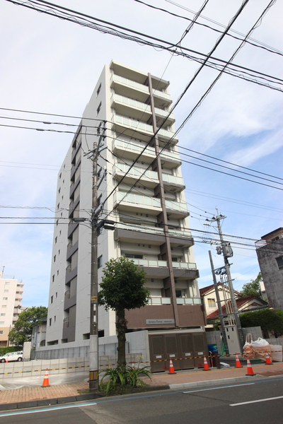 【Ｒｉｖｉｅｒｅ　Ｃｈａｍｐ　宮田町の建物外観】