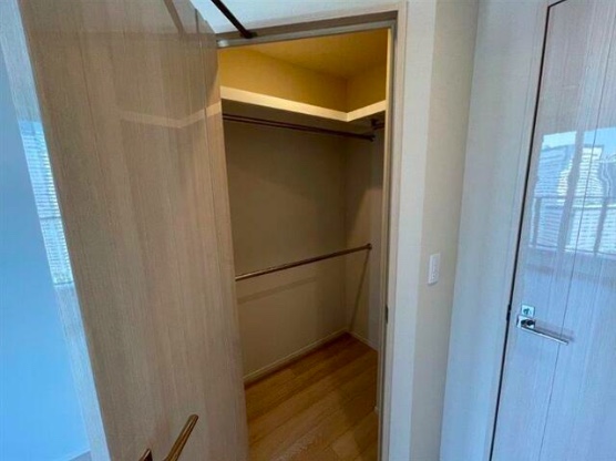 収納　※別タイプ別部屋の参考写真になります。