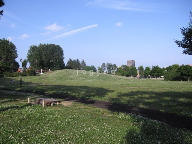 【ラビリンス壱番館の公園】