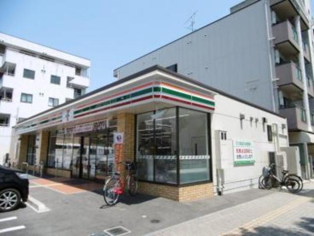 【堺市北区百舌鳥西之町のアパートのコンビニ】