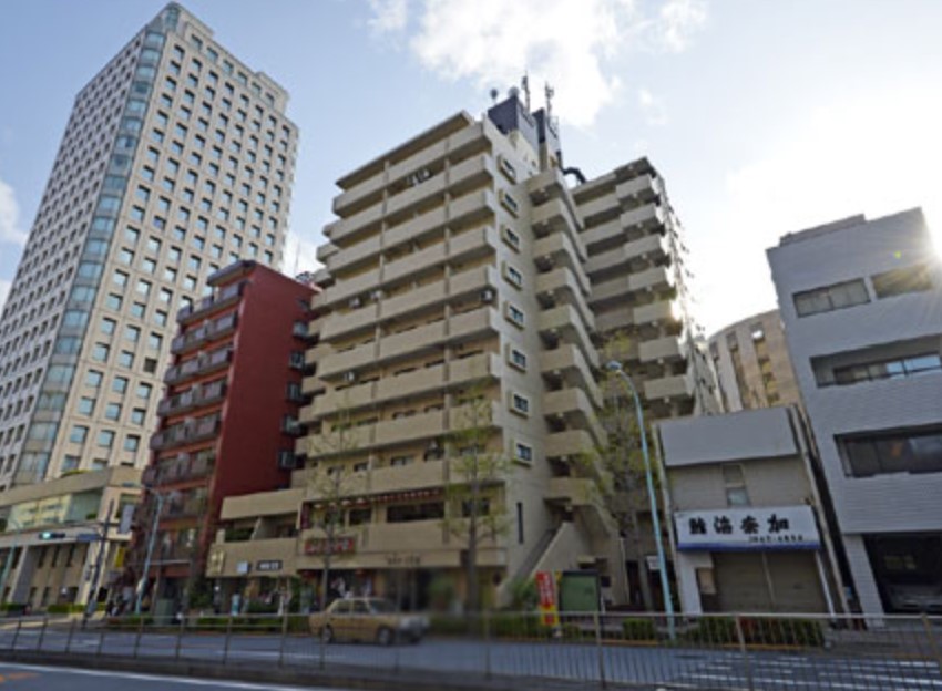 文京区音羽のマンションの建物外観