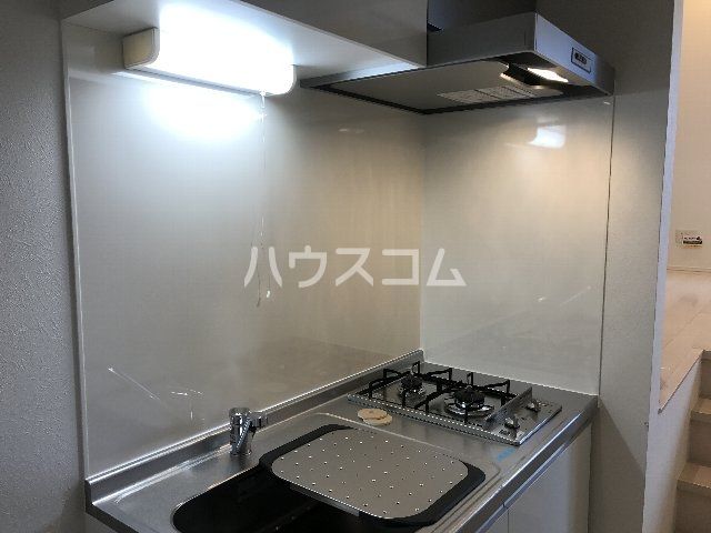 【名古屋市中村区高道町のアパートのキッチン】