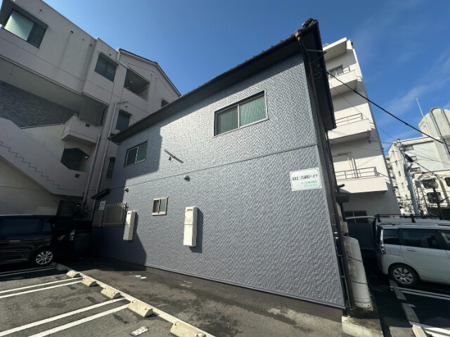 第12三共新町ハイツの建物外観