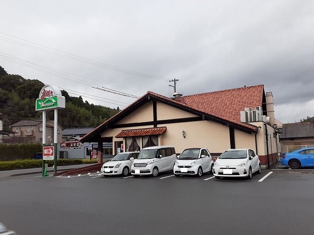 【サンセット　スクエアの飲食店】