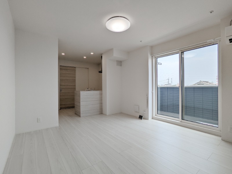 居室・リビング　図面と現状に相違がある場合には現状を優先