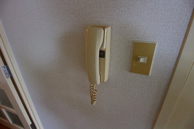 セキュリティ　別号室参考写真※TVモニター付きインターホンに変更になってい