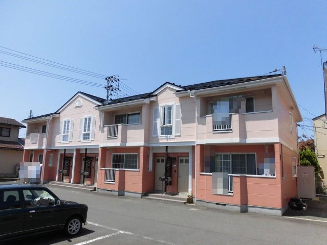 由利本荘市中梵天のアパートの建物外観
