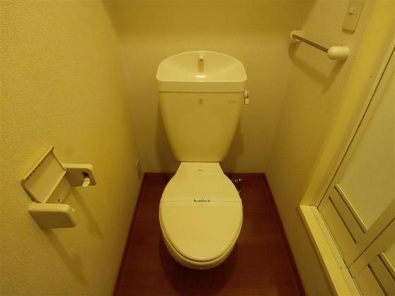 トイレ　※別部屋の写真です