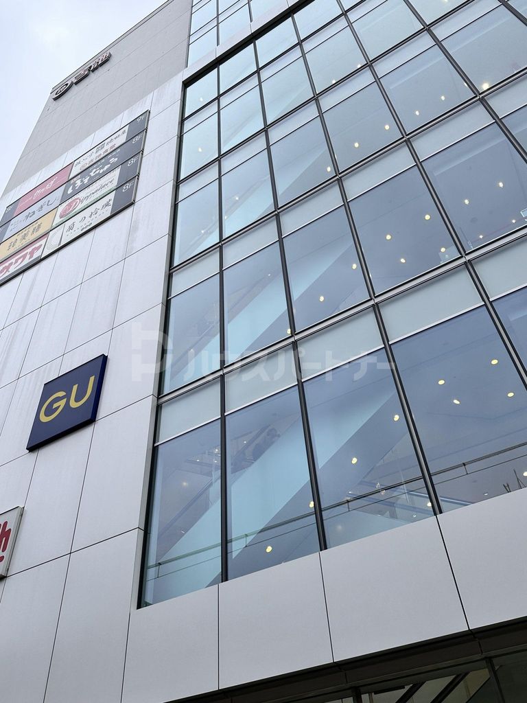 ショッピングセンター　ジーユー御徒町店（ショッピングセンター）まで680m