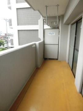 　バルコニー　バルコニー