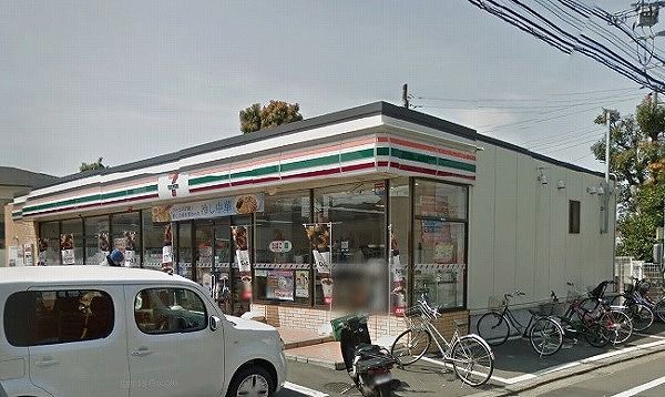 コンビニ　セブン－イレブン調布ヶ丘２丁目店（コンビニ）まで335m