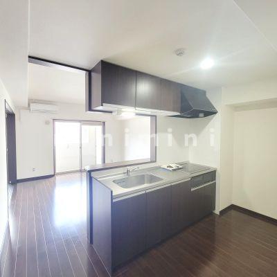 居室・リビング　※写真は他号室を含む為現状優先とさせて頂きます