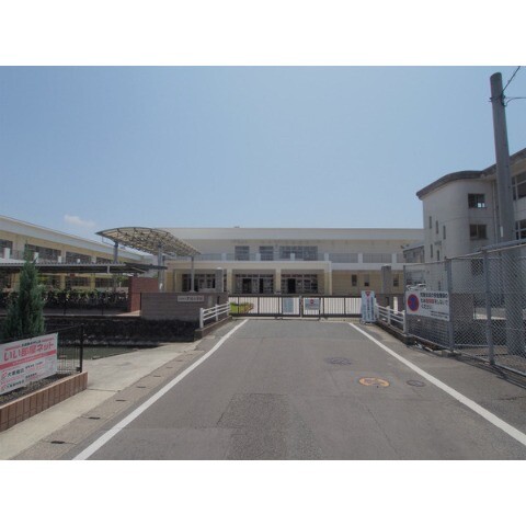 小学校　小城市立芦刈小学校（小学校）まで1133m