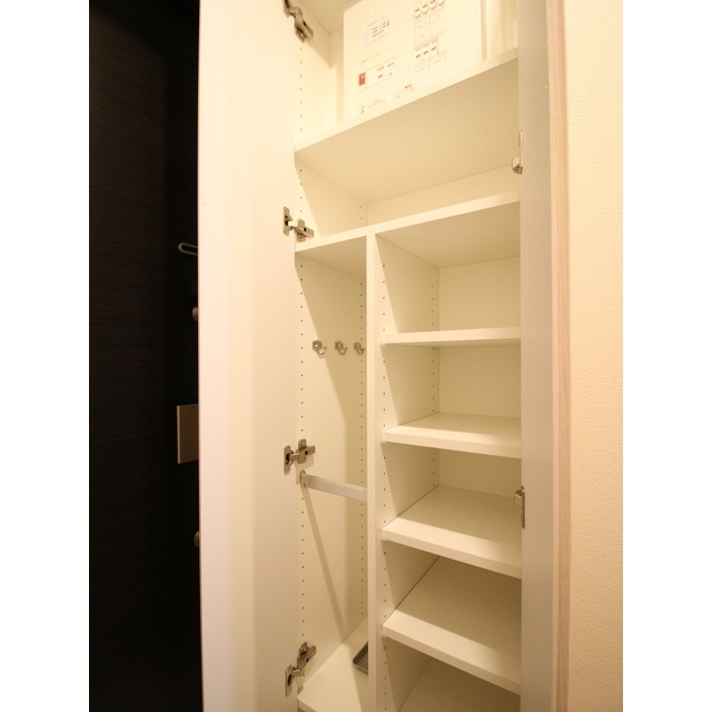 その他設備　シューズボックス