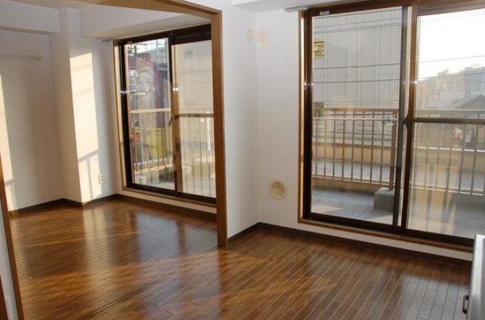 居室・リビング　使いやすい形の為、レイアウトを楽しめます♪