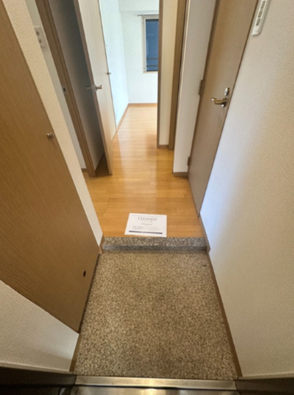 玄関　別部屋参考写真です