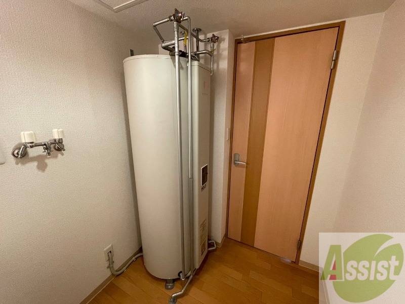 その他設備　電気温水器です。オール電化でお得で安心ですね。
