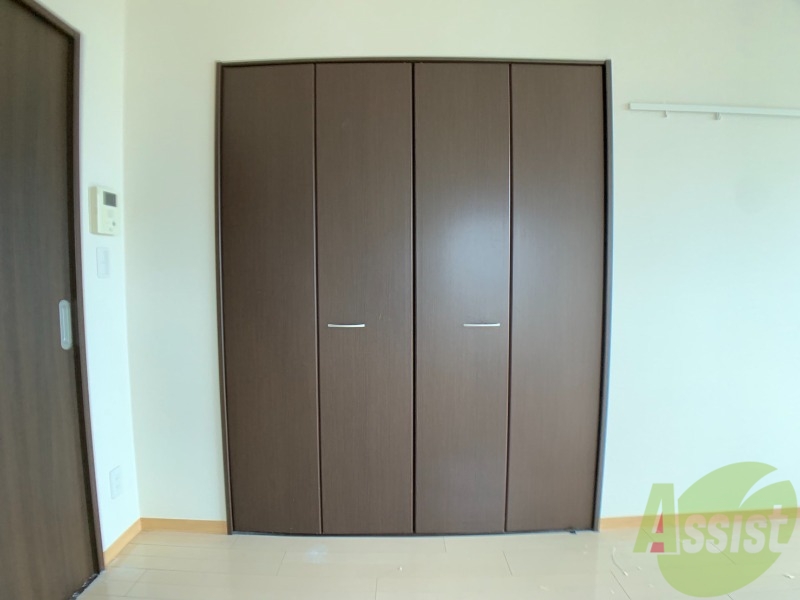 収納　収納はこちら。中の様子が気になりますね。