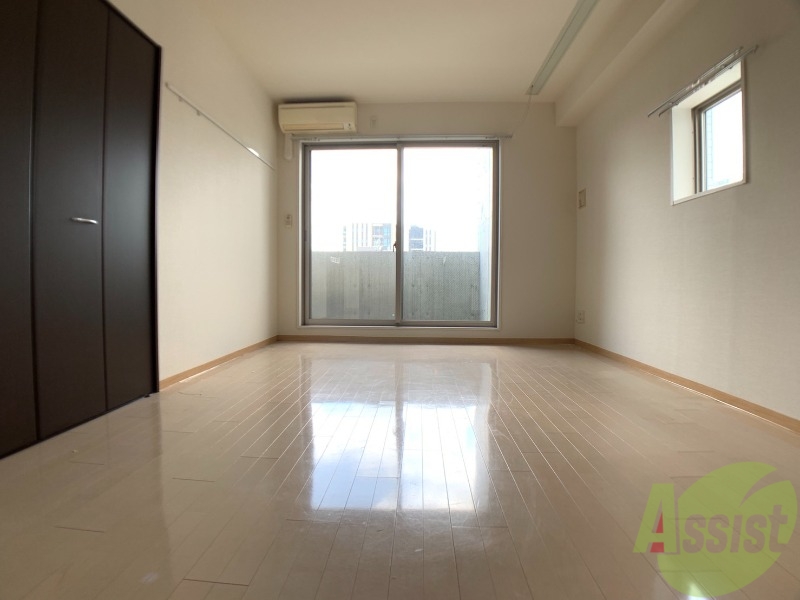 居室・リビング　９．１帖の洋室です。生活のメインとなる部屋ですね。