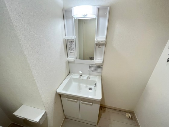洗面設備　※別部屋の写真です