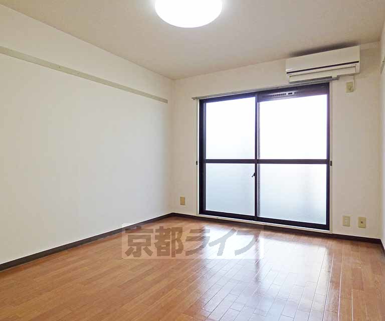 居室・リビング　綺麗なお部屋です。