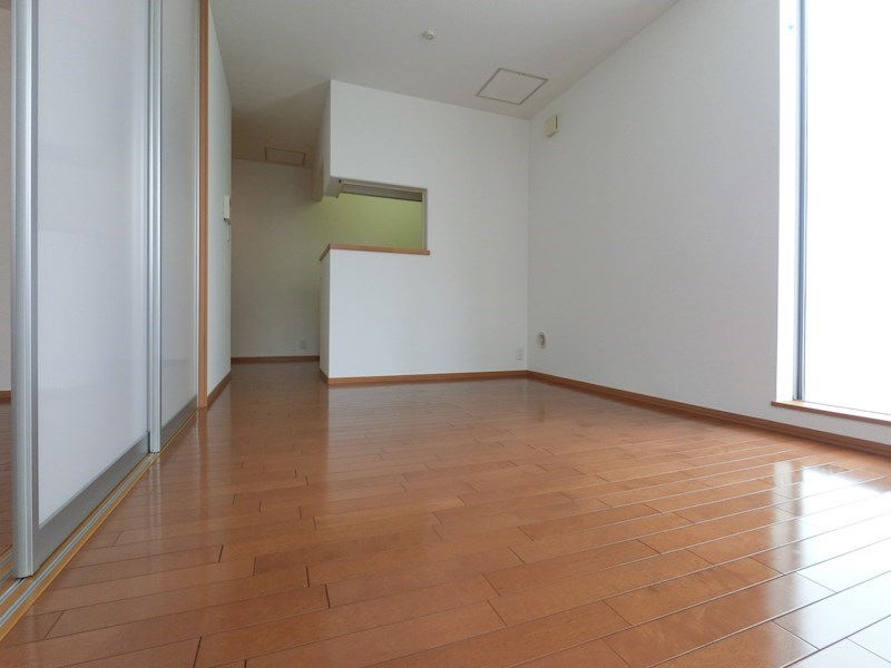 居室・リビング　別号室参考写真