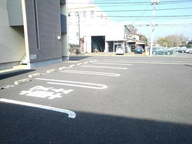 駐車場　駐車場