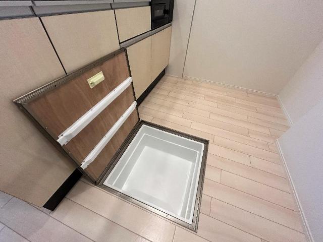 その他　床下収納