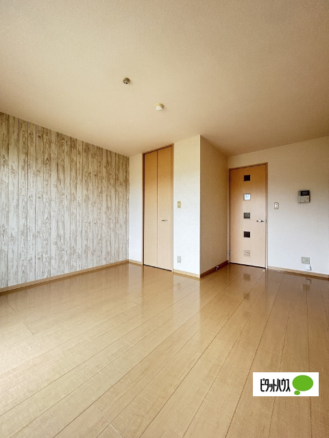 居室・リビング　１０５　同一タイプ