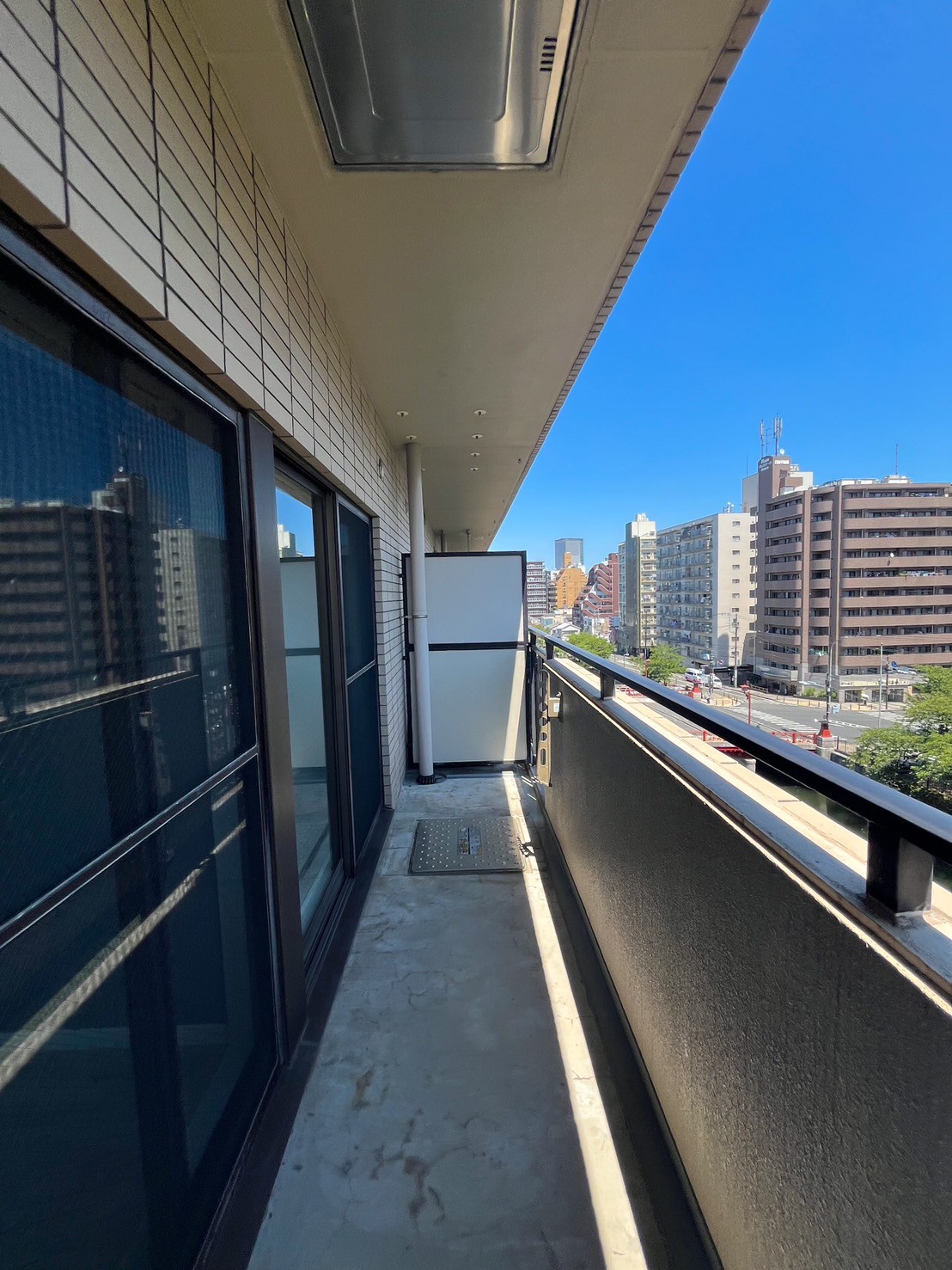 バルコニー　※別号室の参考写真です