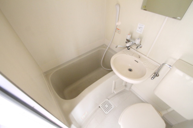 バス・シャワールーム　浴室！