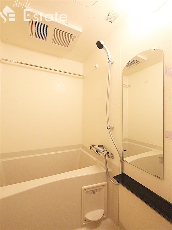 バス・シャワールーム　バスルーム