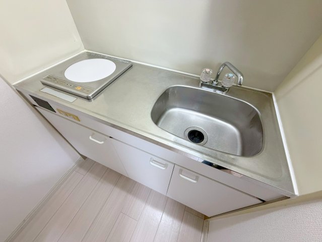 キッチン　ＩＨコンロなのでお掃除らくらく