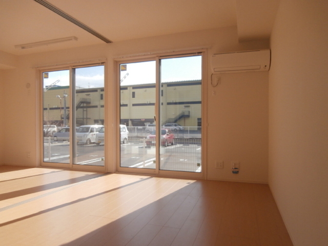 居室・リビング　Ｃ１０３　ＬＤＫ