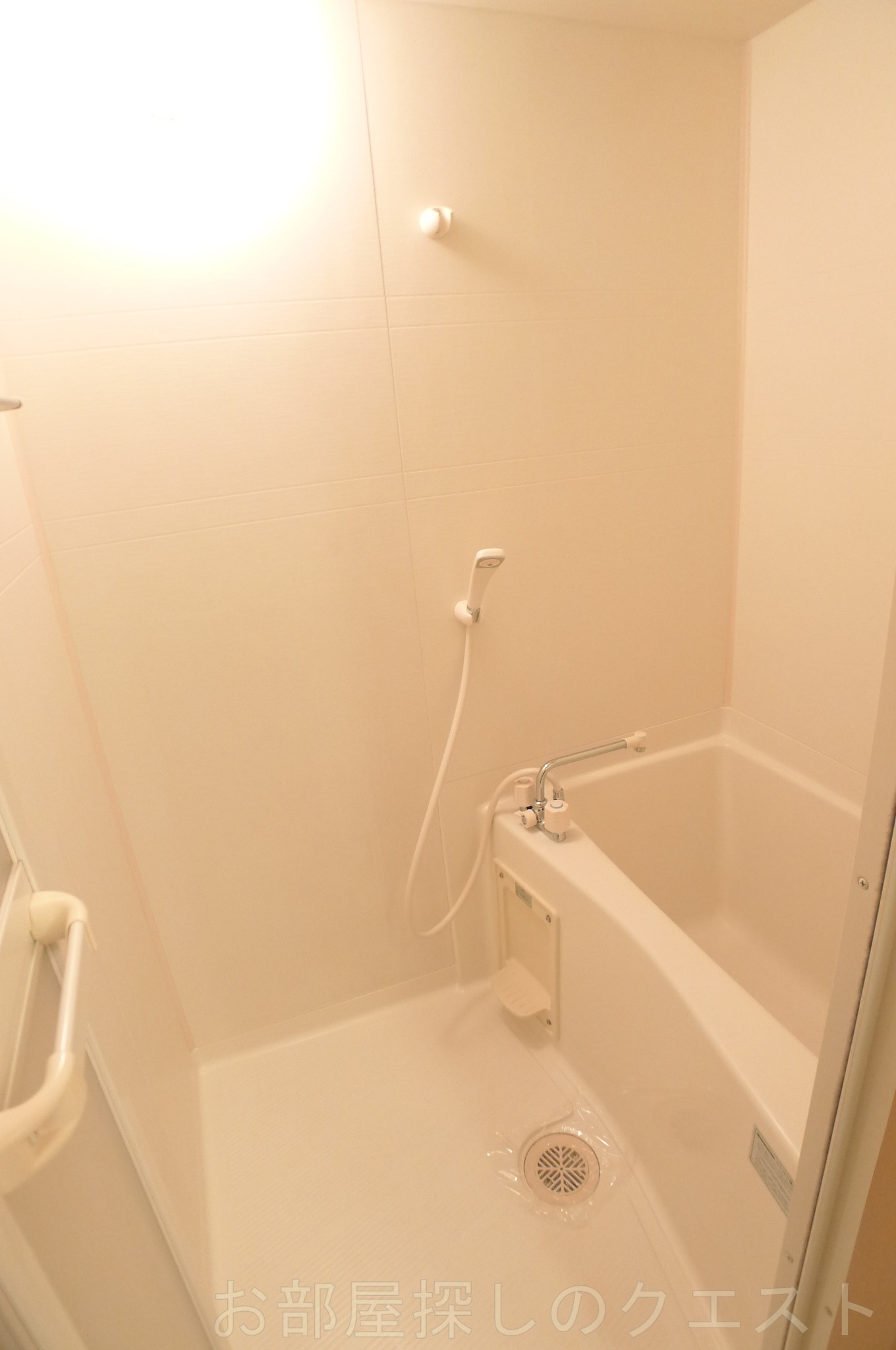 バス・シャワールーム　（写真は同タイプ）