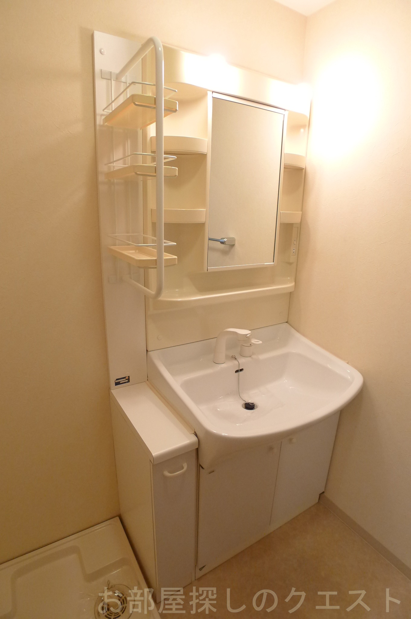 洗面設備　（写真は同タイプ）