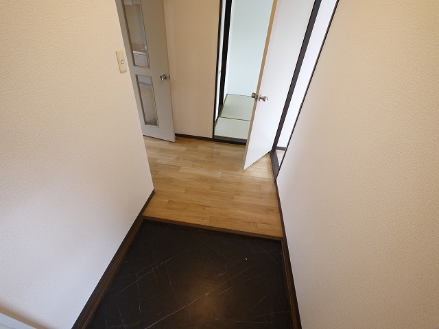 玄関　シンプルで使いやすい玄関です