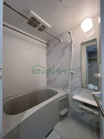 バス・シャワールーム　※参考写真です。同じ間取りの別部屋になります。