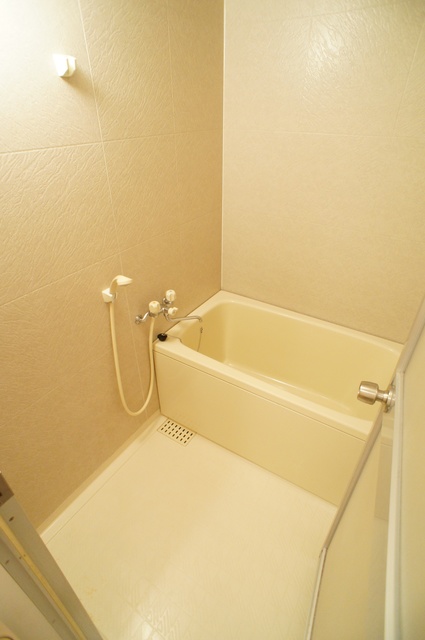 バス・シャワールーム　日々の暮らしに欠かせないお風呂です