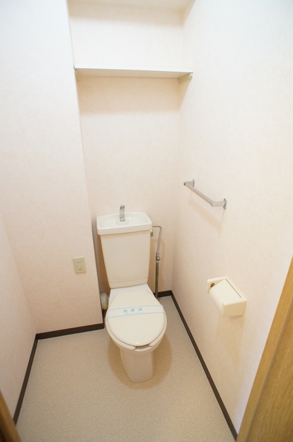 トイレ　トイレもきれいです