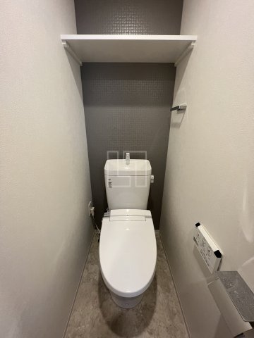 トイレ　レジュールアッシュNAMBA　温水洗浄便座