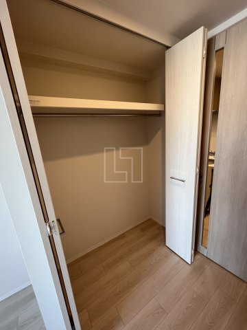 収納　レジュールアッシュNAMBA　クローゼット