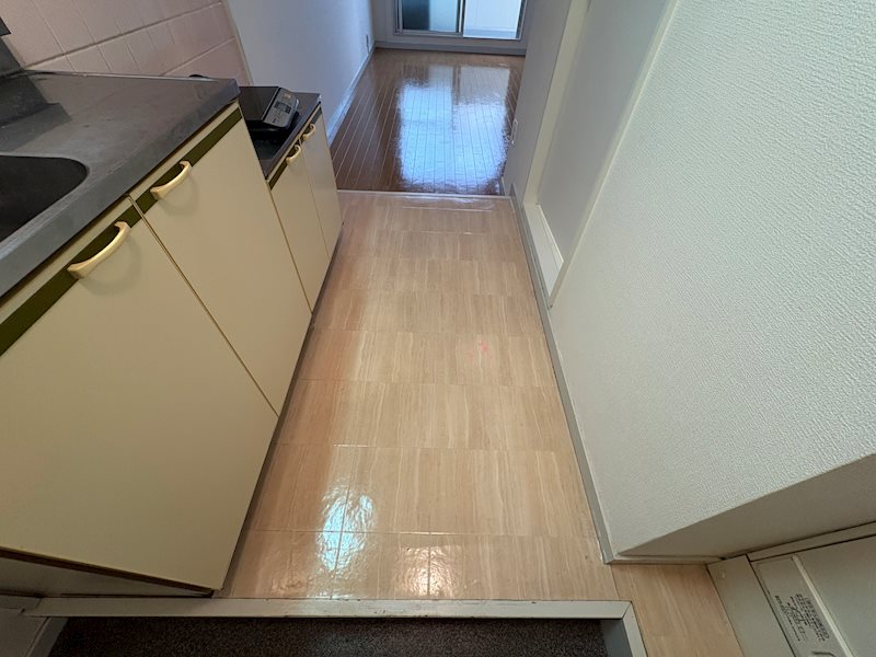 玄関　別部屋写真