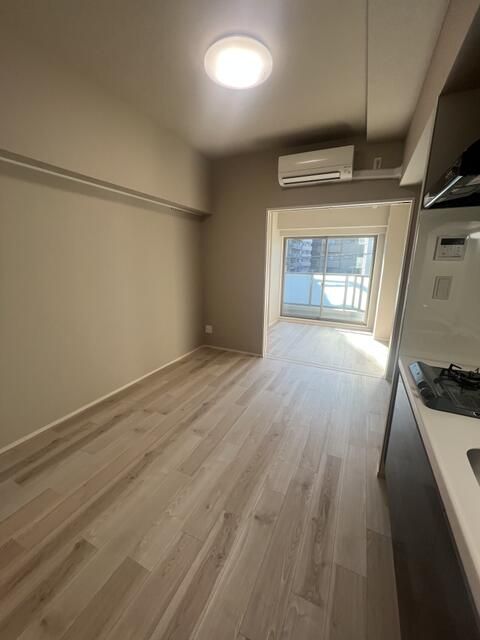 居室・リビング　☆明るい洋室☆