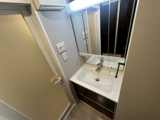 洗面設備　※別部屋の写真です