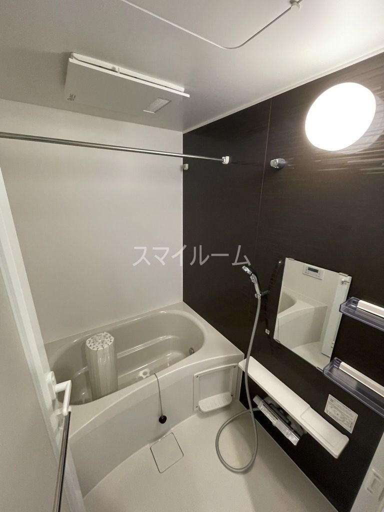 バス・シャワールーム　別部屋参考写真となります。