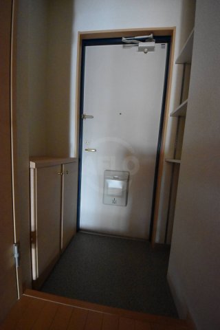 玄関　プレアデス本田